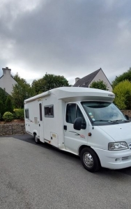 AUTOCARAVANA PERFILADA FLEURETTE LE NYROCA