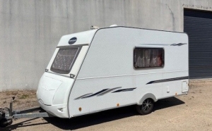CARAVANA CARAVELAIR N4207P