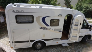 AUTOCARAVANA PERFILADA DETHLEFFS GLOBEBUS T1