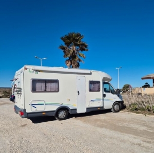 AUTOCARAVANA PERFILADA CHAUSSON FLASH 08